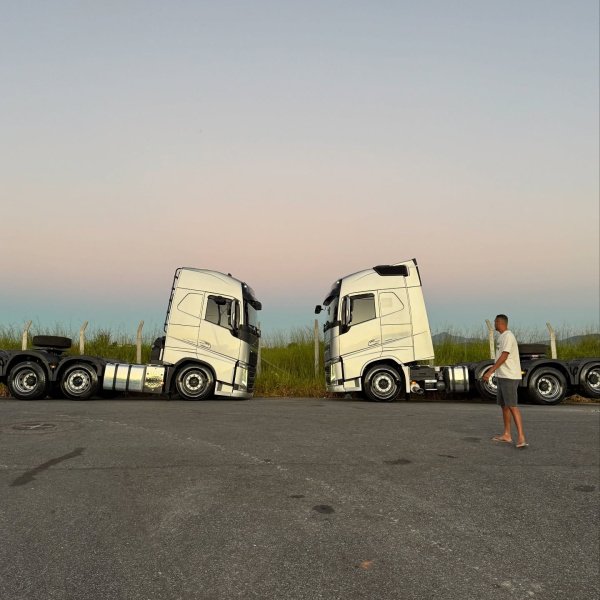 Volvo FH + 100 mil reais na sua conta